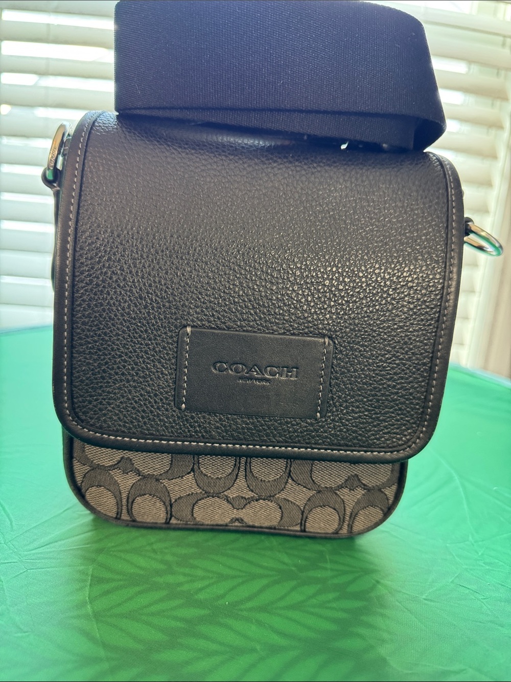 😎Coach Black 🖤Leather and Brown Signature Canvas Crossbody🖤 - Picture 6 of 17